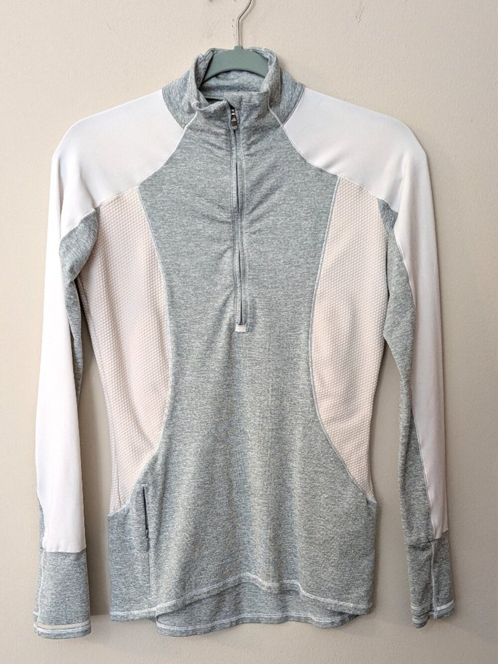 Athleta Women’s Heather Gray/White Performance Jacket – Size XXS